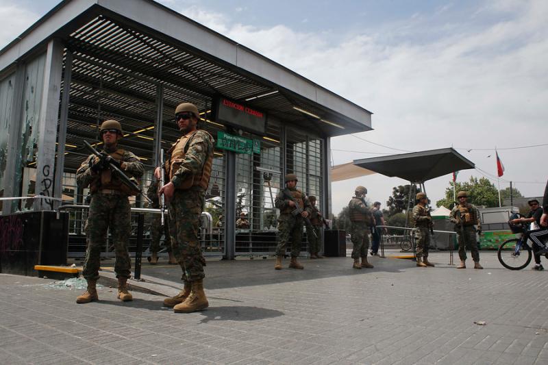 Militares En Plaza De Maipu 2.jpg