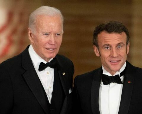 Biden Macron