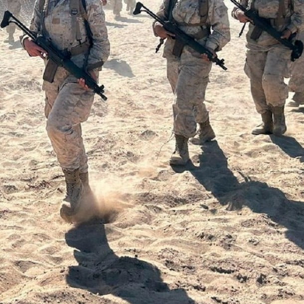 Militares