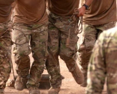 Militares