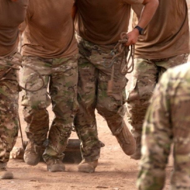 Militares